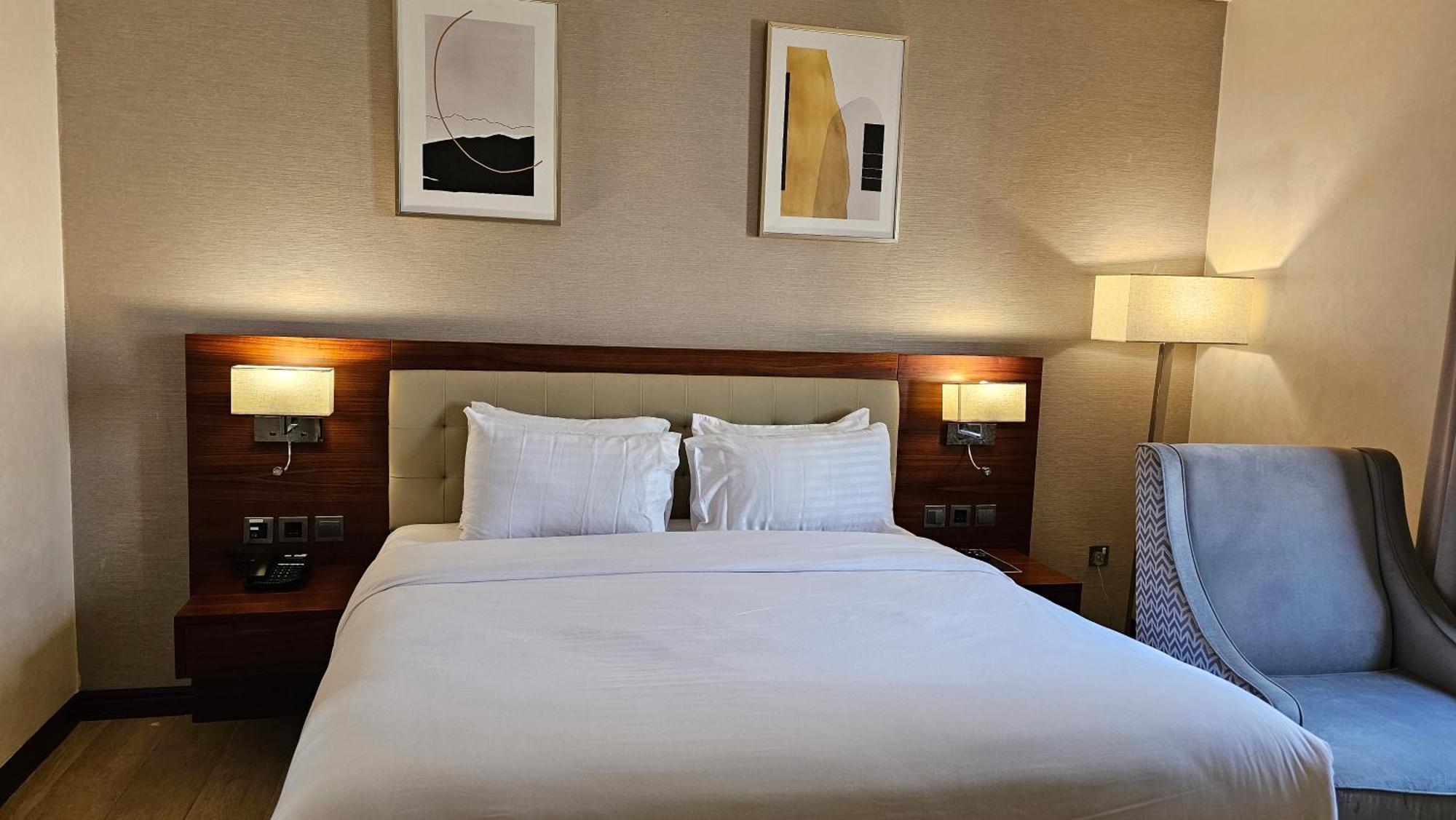 Imperial Plaza Hotel & Resort ジュバ エクステリア 写真